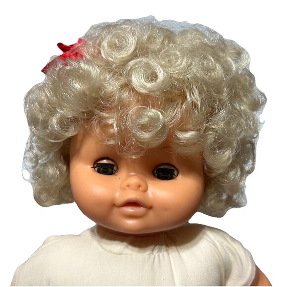 Zanini & Zambelli Soft Body 12” Doll With Sleep Eyes - Picture 7 of 9